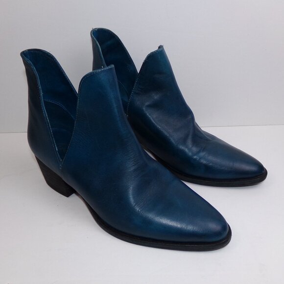 Free People Women's Charm Double V Ankle Boots Ink Blue Leather  Sz 38 - Picture 9 of 12